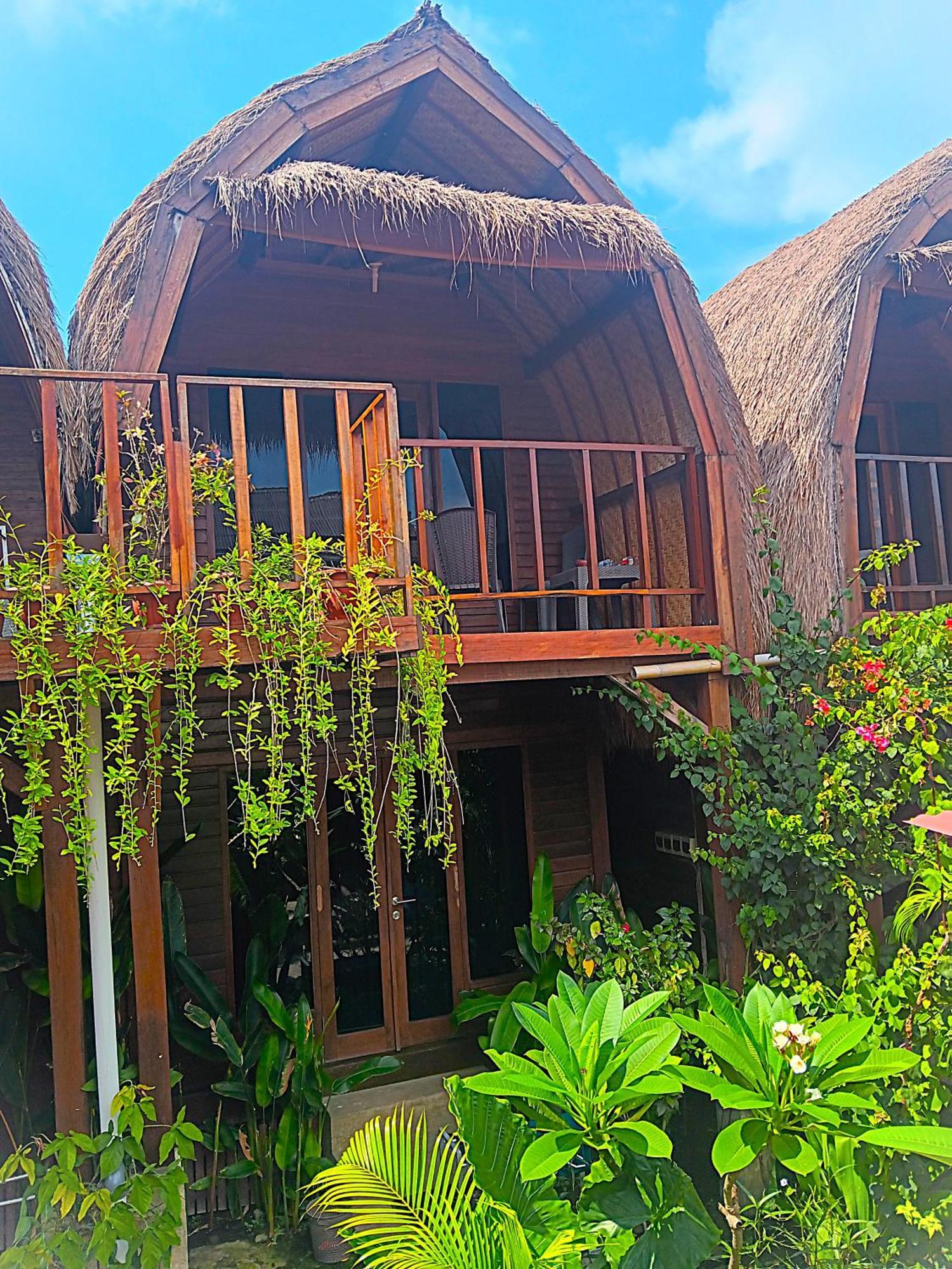 Good Vibes Bungalows Gili Trawangan Exterior photo