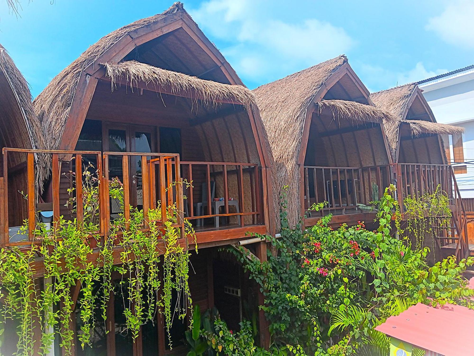 Good Vibes Bungalows Gili Trawangan Exterior photo