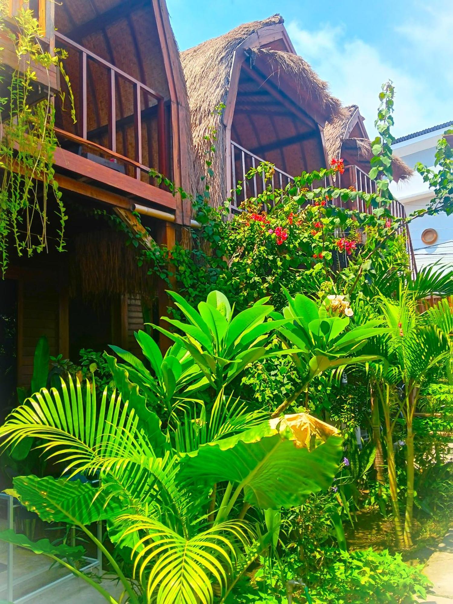 Good Vibes Bungalows Gili Trawangan Exterior photo