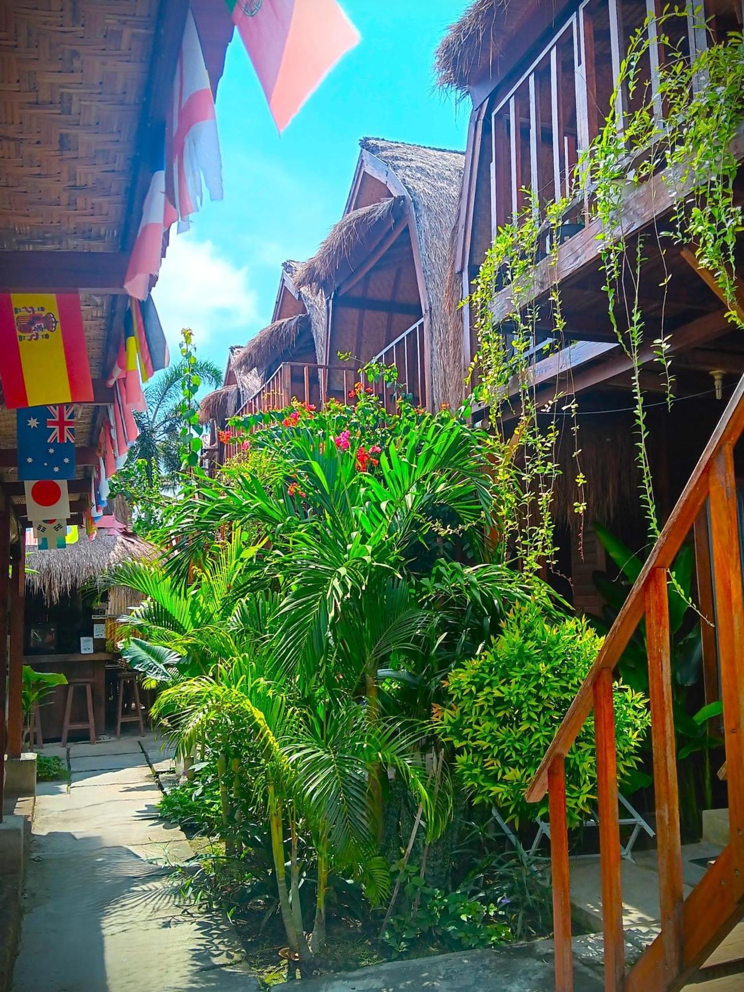 Good Vibes Bungalows Gili Trawangan Exterior photo
